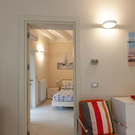 Lola House Apartment