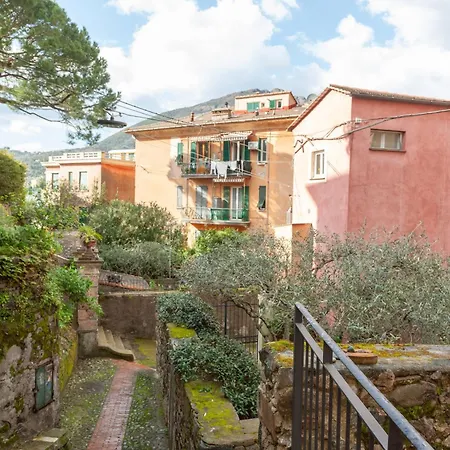 Lola House Apartment Levanto